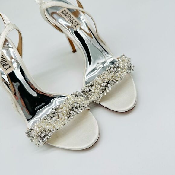 Badgley Mischka   Katy Springtime Stiletto  White and Silver Embellished Heels - Picture 2 of 8